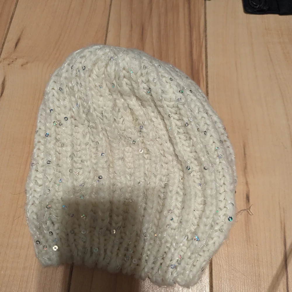 Beanies - Picture 9 of 12
